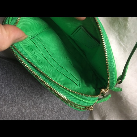 COACH crossbody bag MINI bright green NWOT - Picture 6 of 8